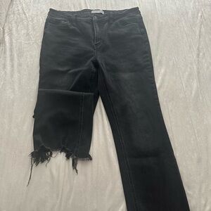 Flying Monkey Like New Cropped Black Distressed Women's Jeans 32